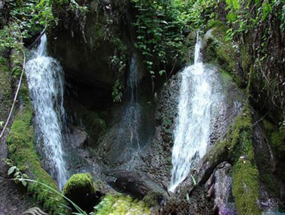 مسیر دسترسی به آبشار زیارت ساماندهی می‌شود