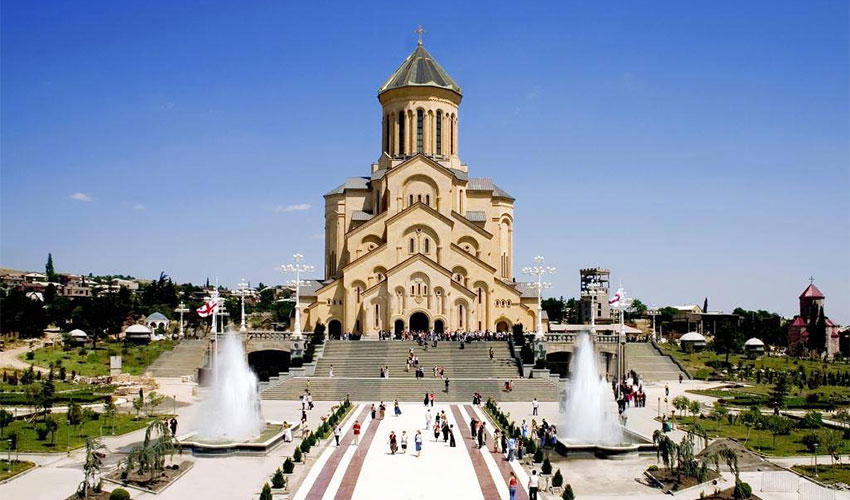 تور 5 روزه تفلیس از تهران 28 آذر 1403