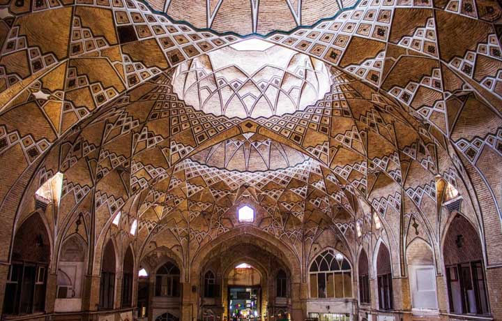 تور 5 روزه و ریلی قم 13 بهمن 1401 ، حرکت از مشهد ( از 1.960.000 )
