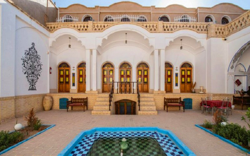 اقامتگاه سنتی آمیرزا کاشان