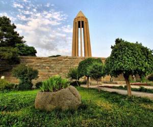 ورود گردشگران چینی به استان همدان در آبان ماه