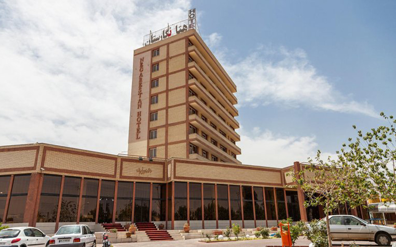 هتل نگارستان کاشان