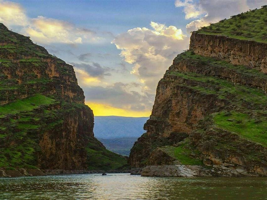تور 4 روزه ایلام از مشهد