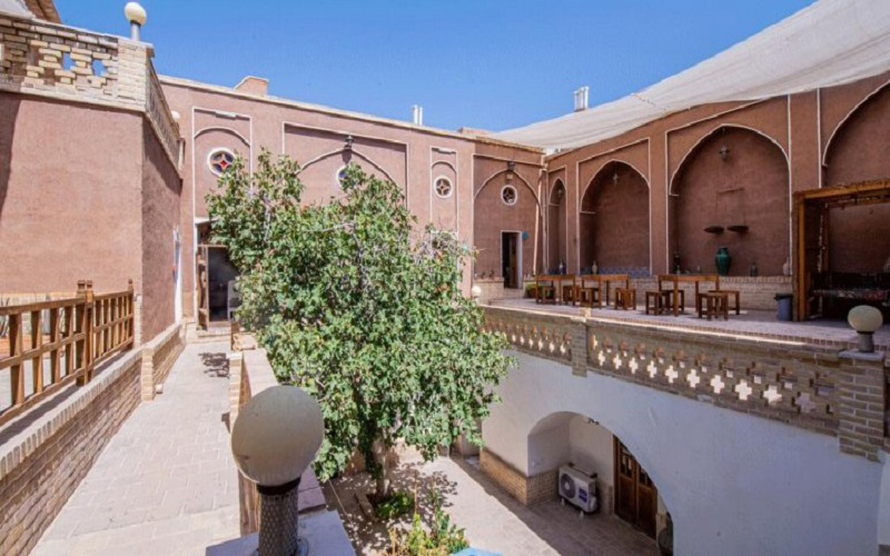 اقامتگاه سنتی ثنا کاشان